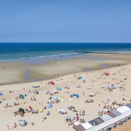 Amazing Apartment In Oostende With House Sea View Kültér fotó